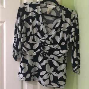 ZOE BY MICHAEL PHILLIPS black and white blouse